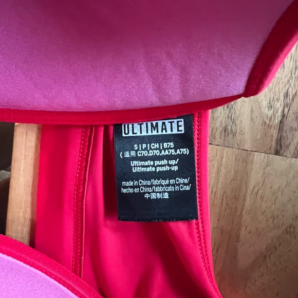 VS PINK sports bra - Picture 3 of 4